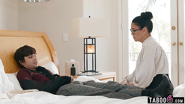 Simply Irresistible: Mature Teacher Dana Vespoli Visits Disabled 18-Year-Old Guy