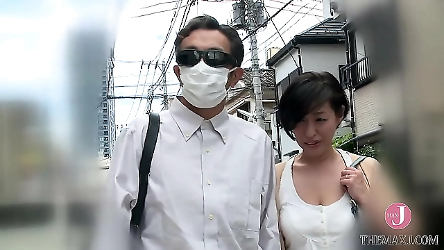 Sneak Peek into the Adulterous Life of a Japanese Housewife! Nagisa's Sultry Cuckold Performance with Her Luscious Lover, While Her Husband narrows his eyes in jealousy