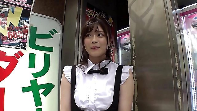 Discover the Alluring Sensation of a Celebrity Level Girls First Pistonsex